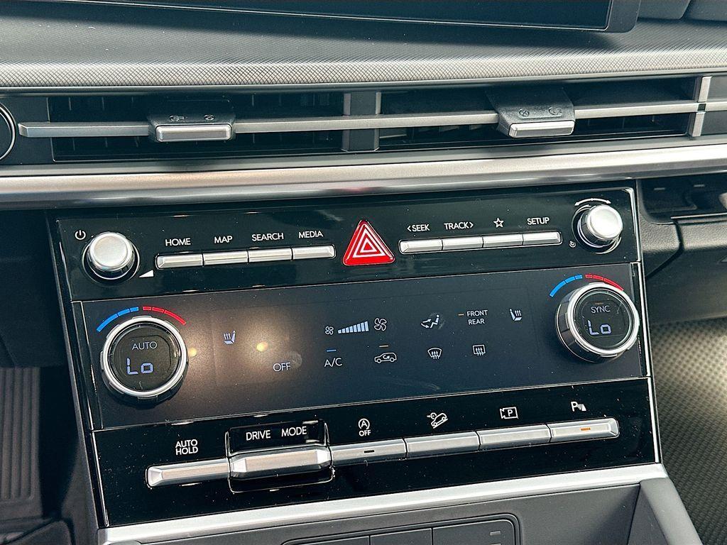 new 2025 Hyundai Santa Fe car, priced at $39,184