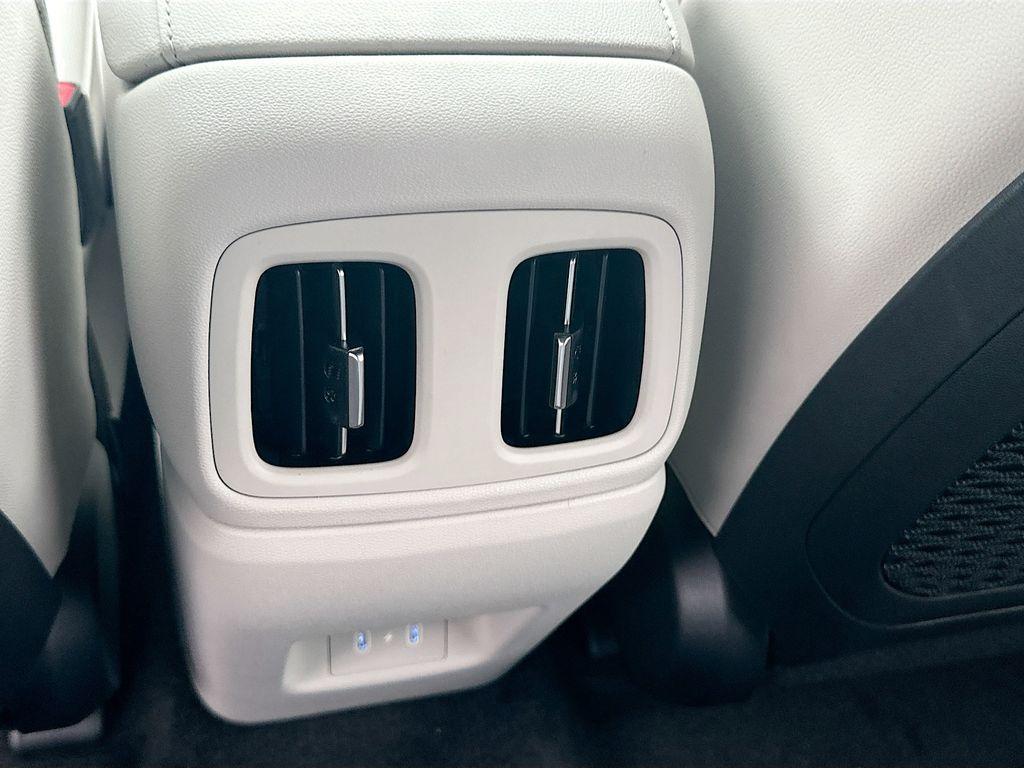 new 2025 Hyundai TUCSON Hybrid car, priced at $43,860