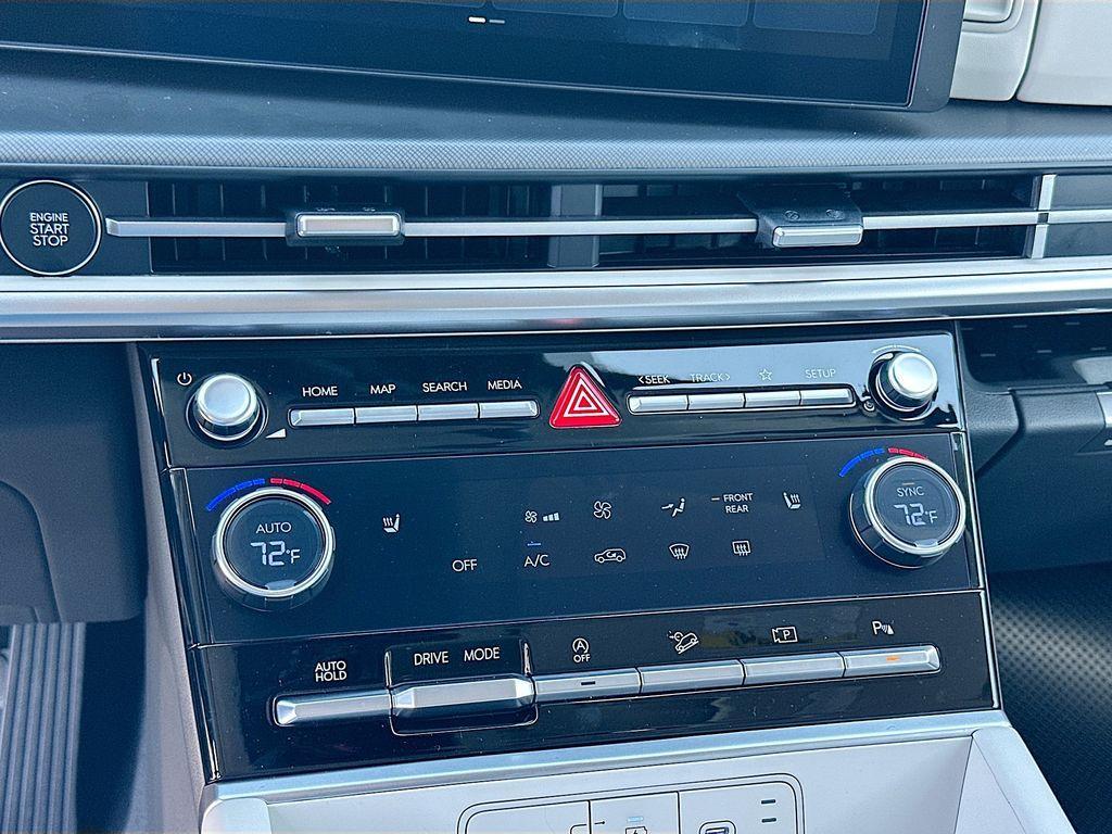 new 2025 Hyundai Santa Fe car, priced at $39,200