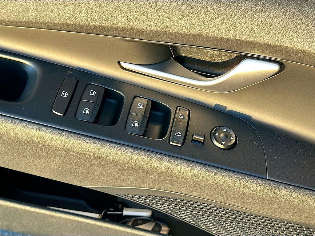 new 2025 Hyundai Elantra car, priced at $27,450