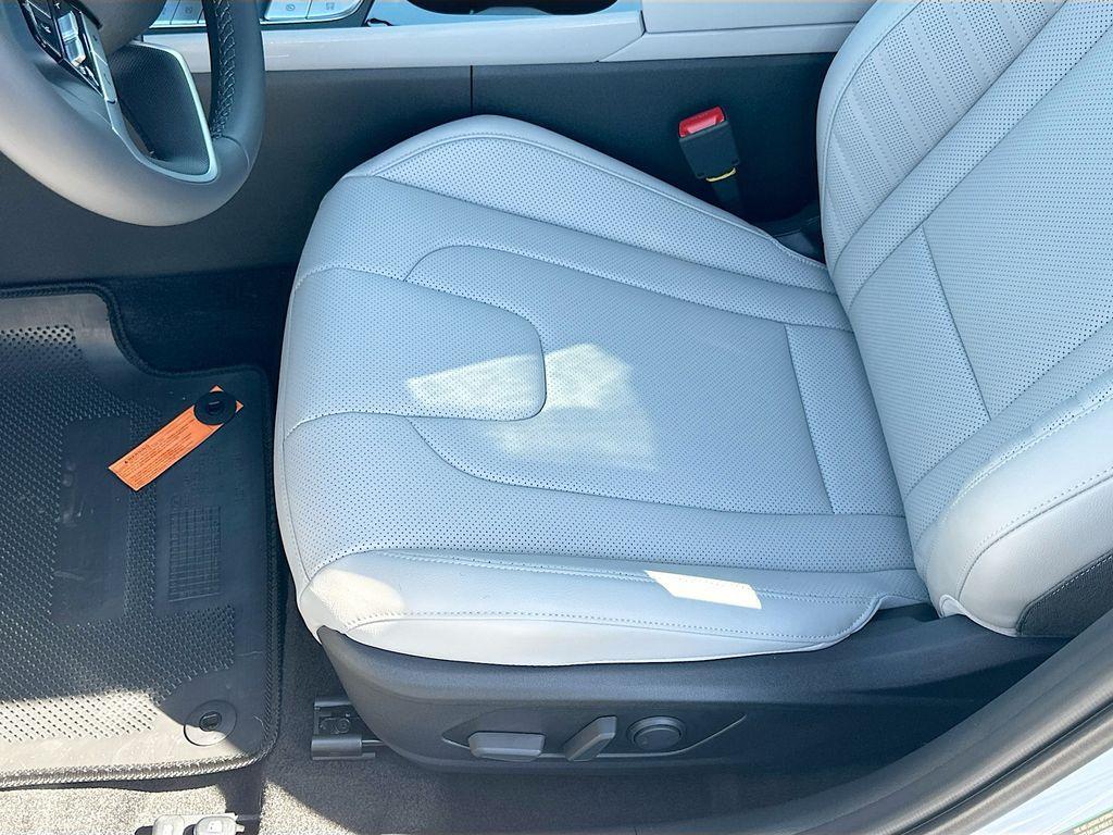 new 2025 Hyundai Elantra car, priced at $29,065