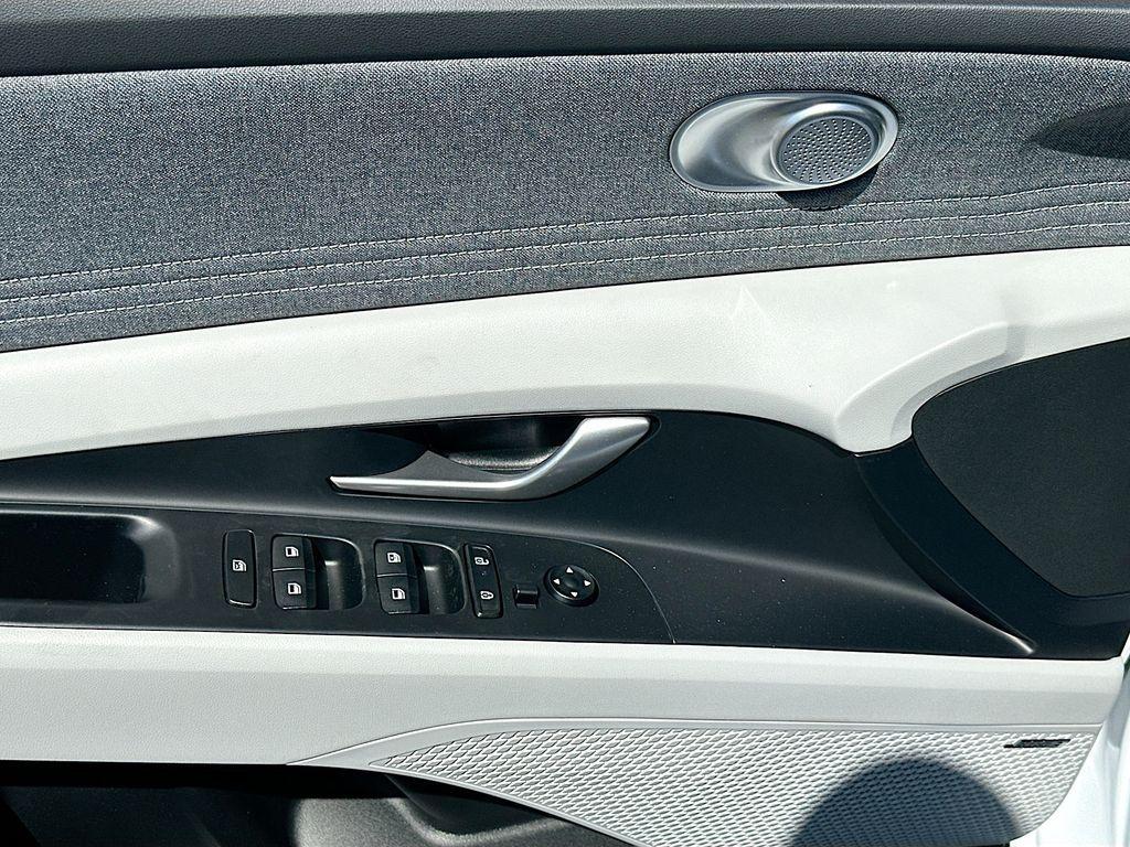 new 2025 Hyundai Elantra car, priced at $29,065