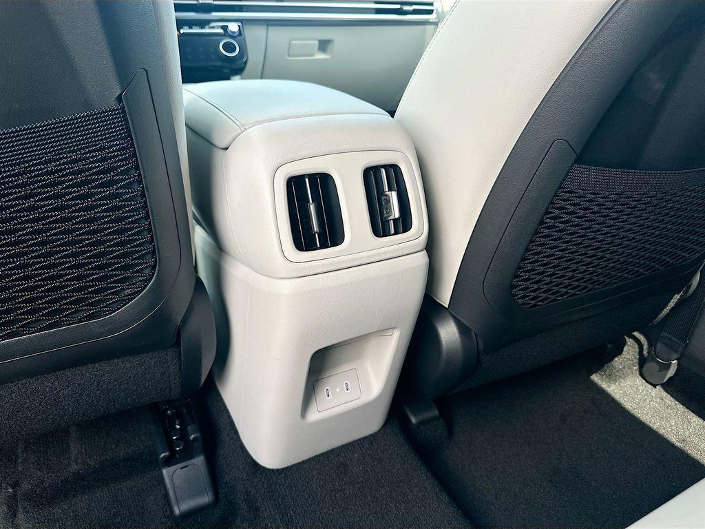 new 2025 Hyundai TUCSON Hybrid car, priced at $43,360