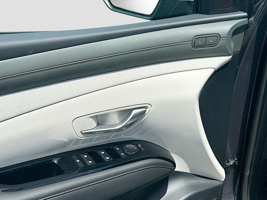 new 2025 Hyundai TUCSON Hybrid car, priced at $43,360