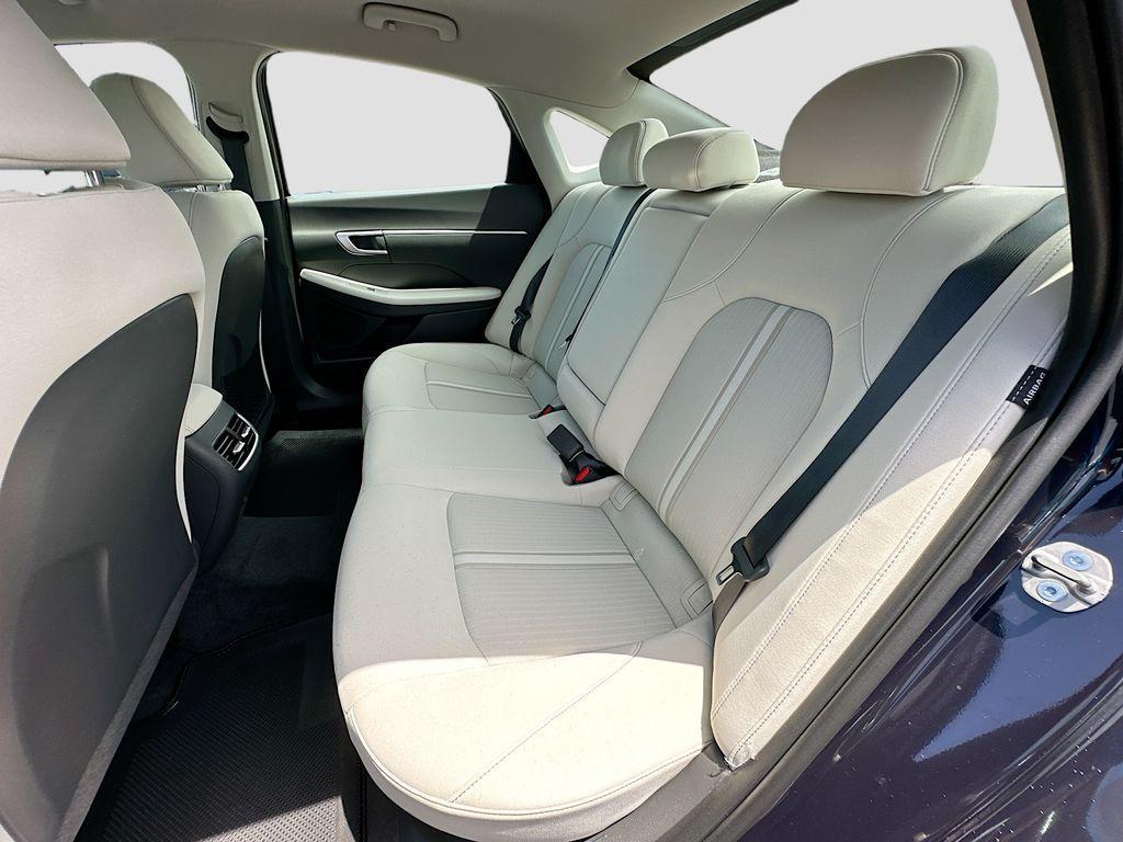 new 2025 Hyundai Sonata Hybrid car, priced at $33,025