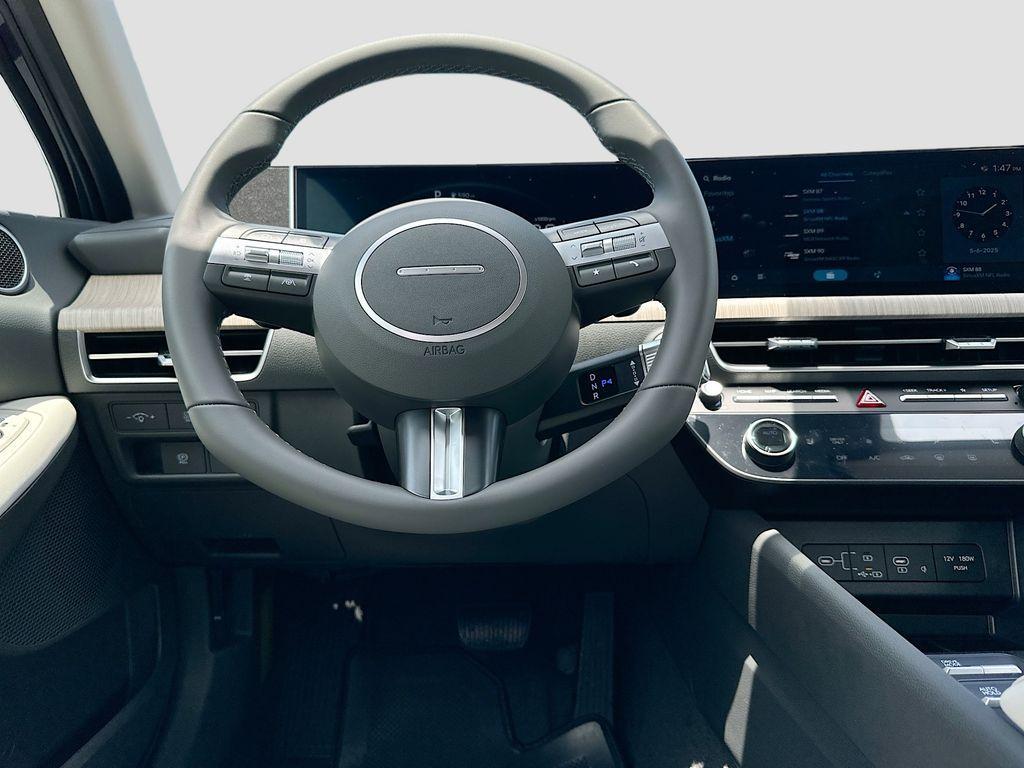 new 2025 Hyundai Sonata Hybrid car, priced at $33,025