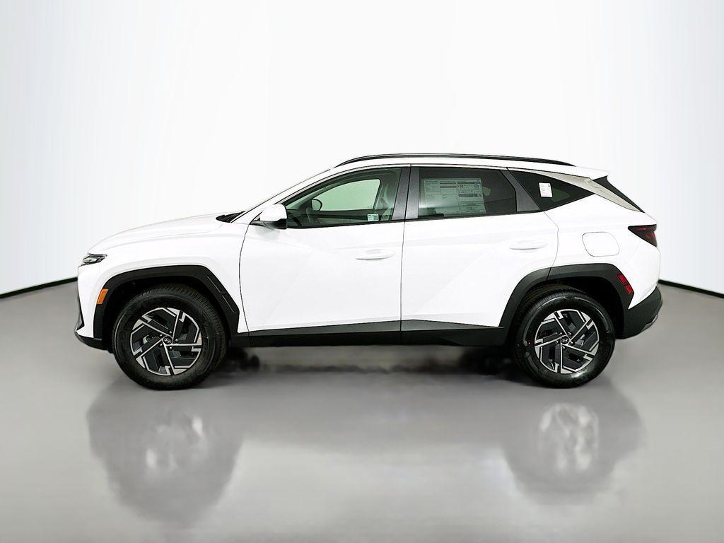 new 2025 Hyundai Tucson Hybrid car, priced at $35,685