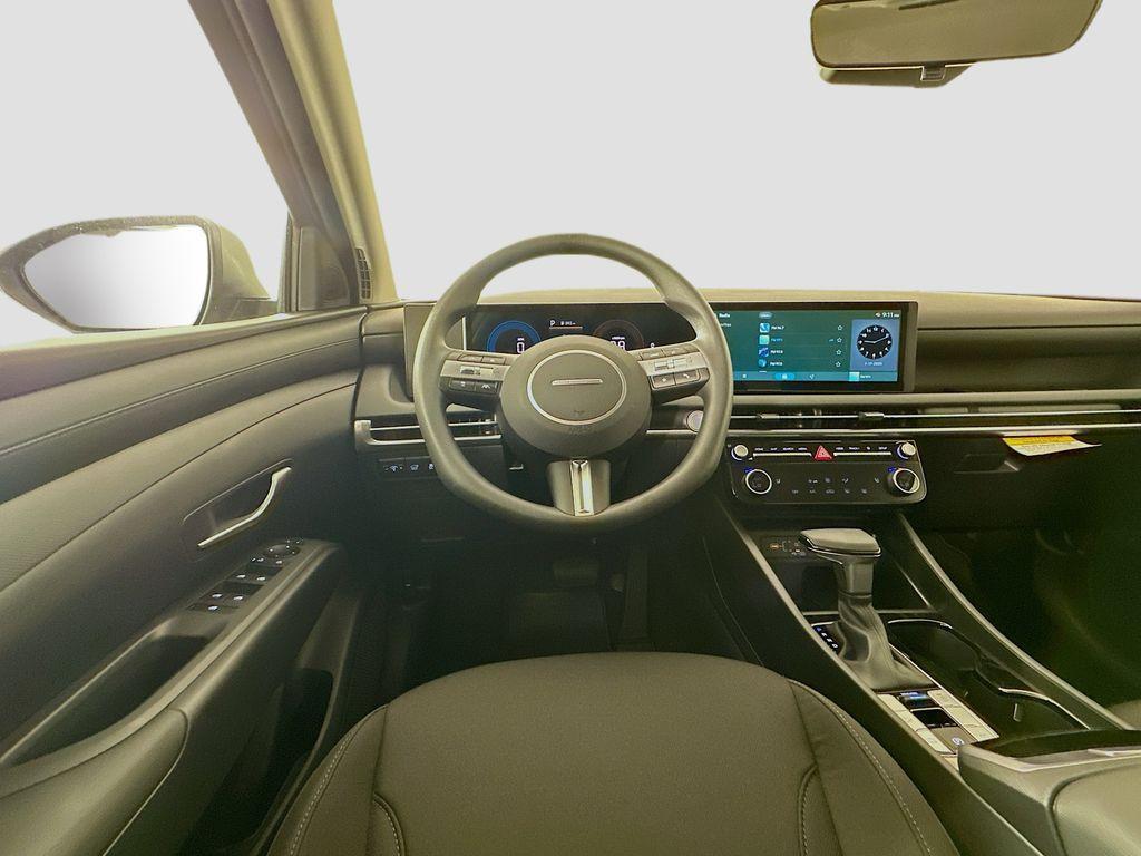 new 2025 Hyundai Tucson car