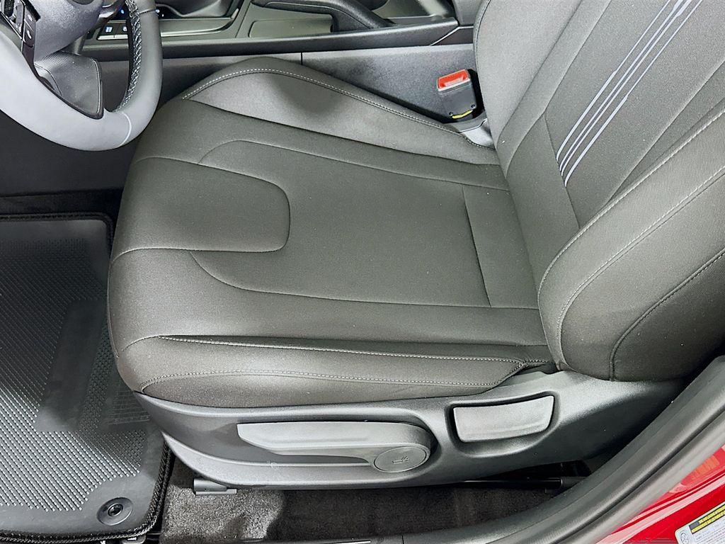 new 2025 Hyundai Elantra car, priced at $25,660