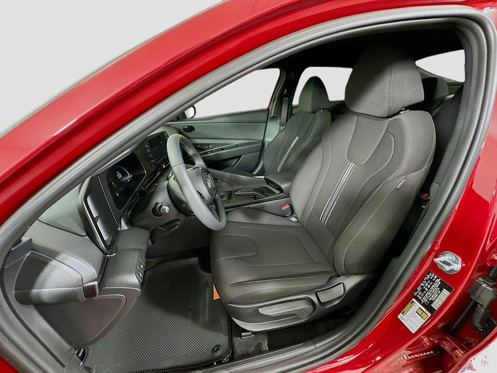 new 2025 Hyundai Elantra car, priced at $25,660
