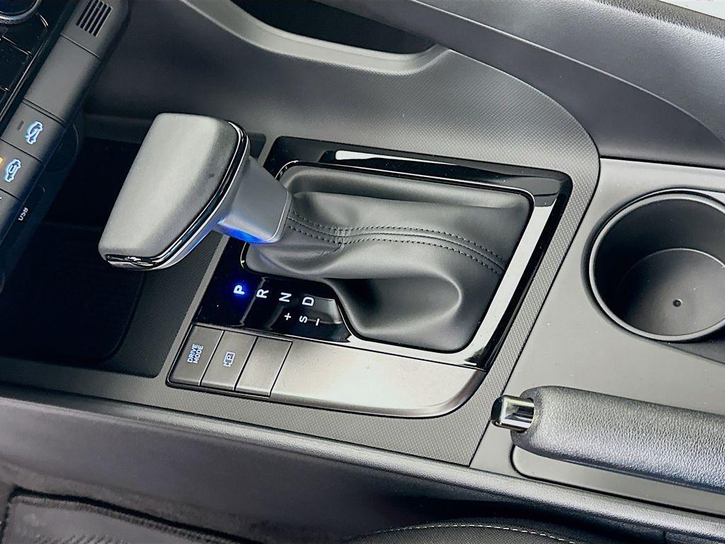 new 2025 Hyundai Elantra car, priced at $25,660