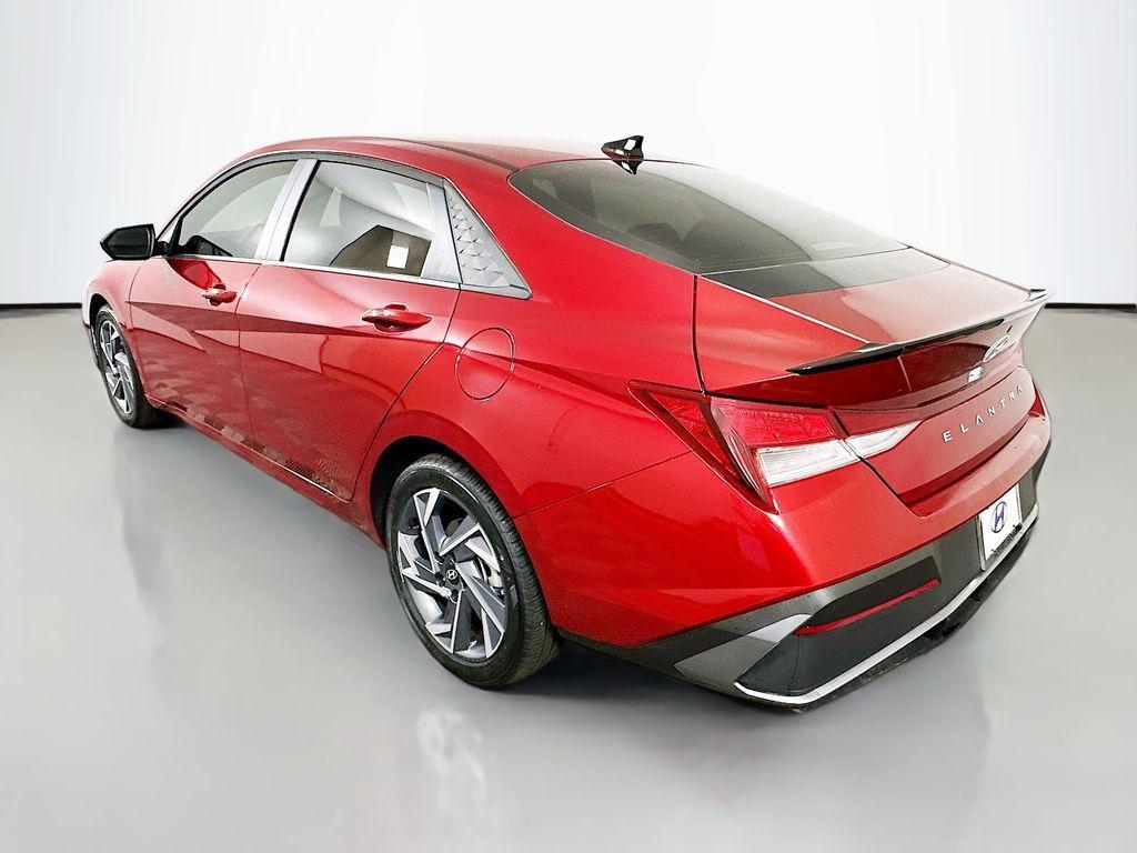 new 2025 Hyundai Elantra car, priced at $25,660