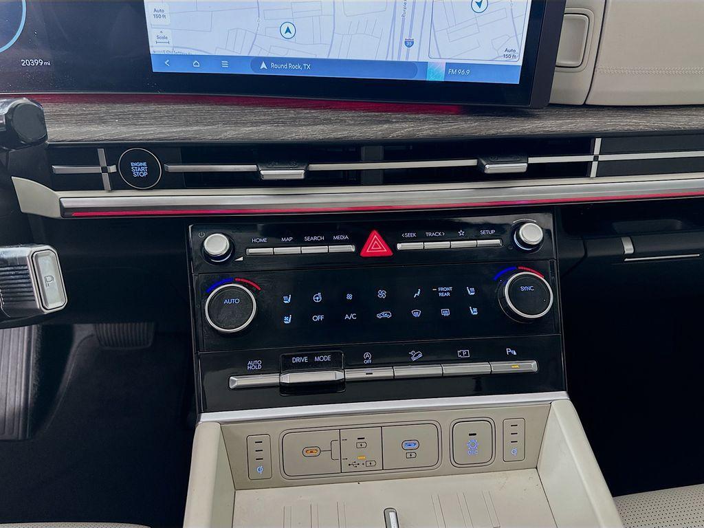 used 2024 Hyundai Santa Fe car, priced at $40,999