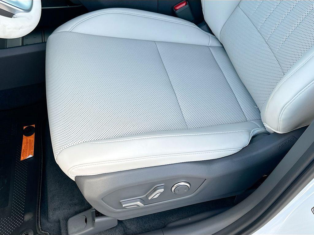 new 2025 Hyundai SANTA FE HEV car, priced at $40,634