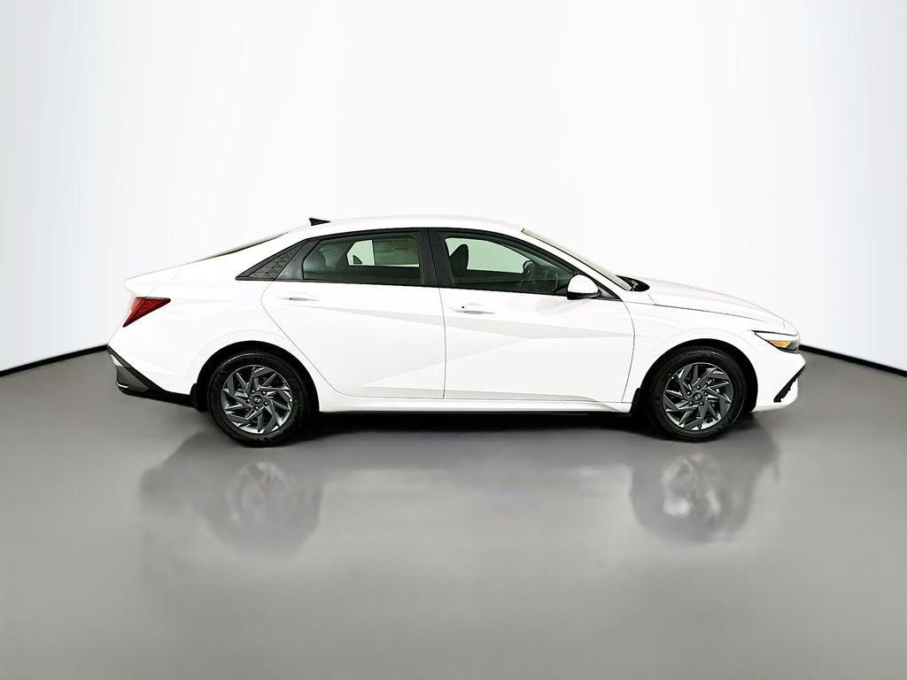 new 2025 Hyundai ELANTRA HEV car, priced at $27,880