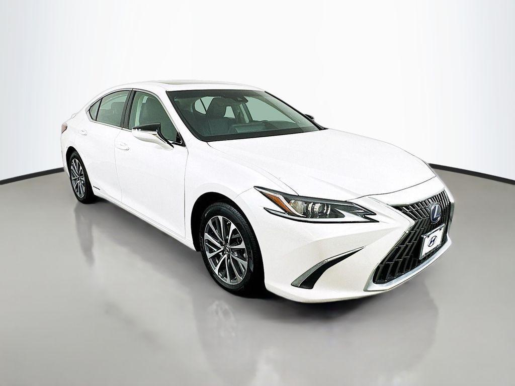 used 2022 Lexus ES 300h car, priced at $32,999