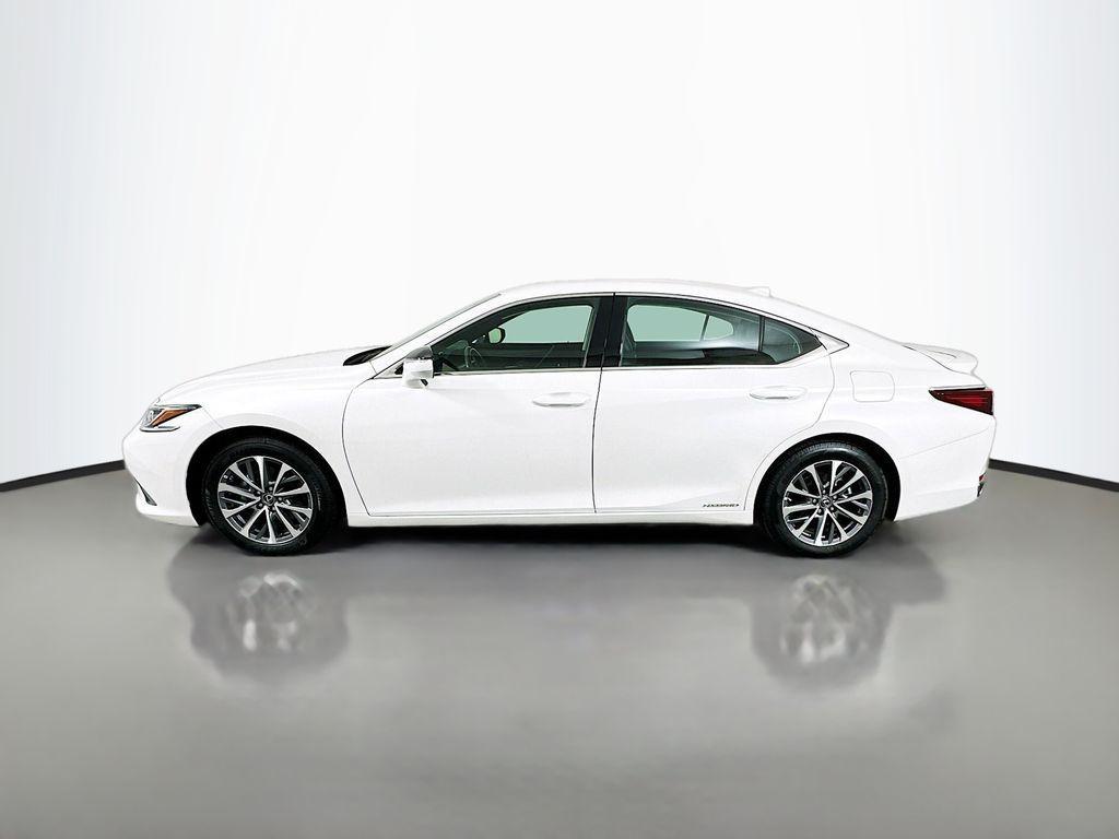 used 2022 Lexus ES 300h car, priced at $32,999