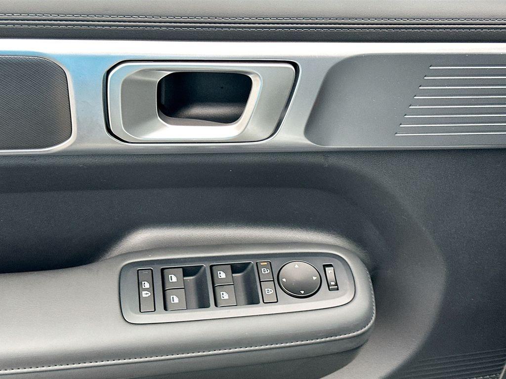 new 2025 Hyundai Santa Fe car, priced at $43,835
