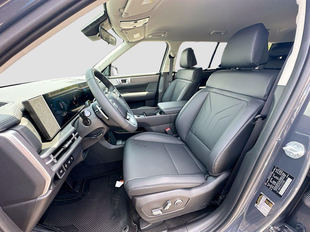 new 2025 Hyundai Santa Fe car, priced at $39,254