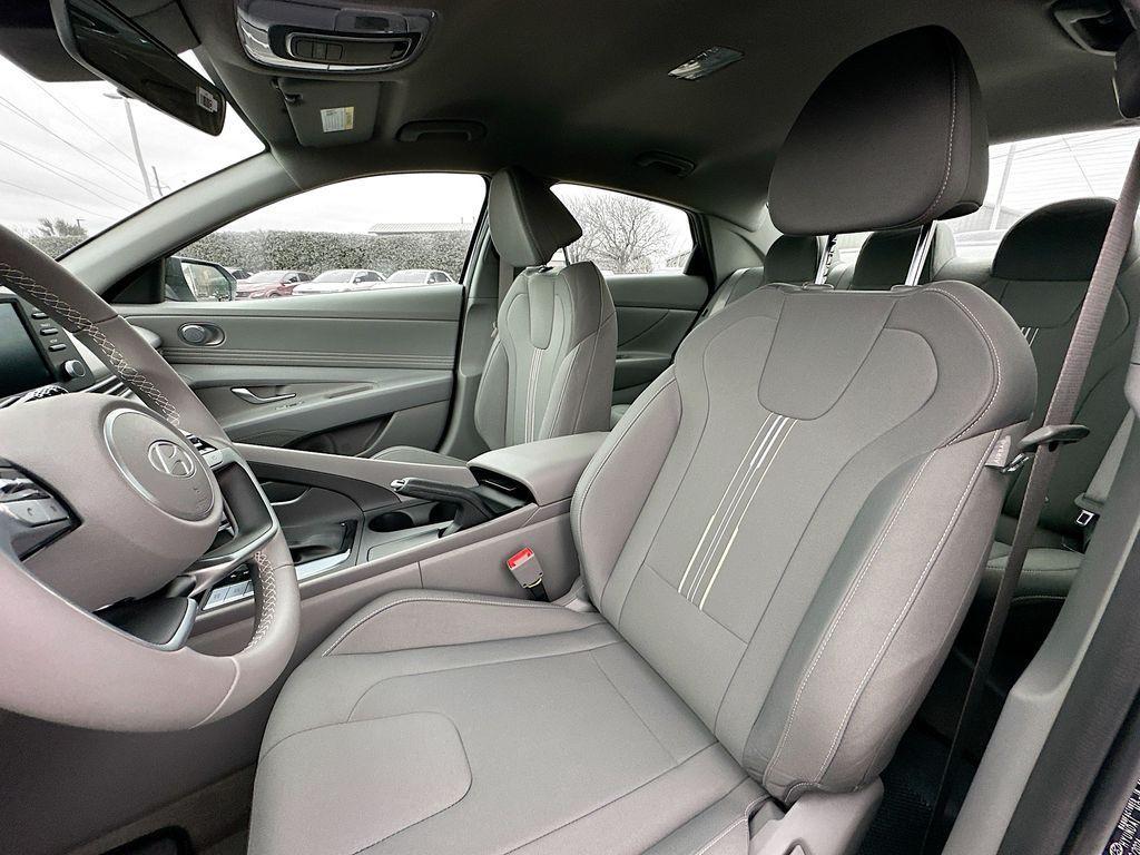 new 2025 Hyundai Elantra car, priced at $25,360