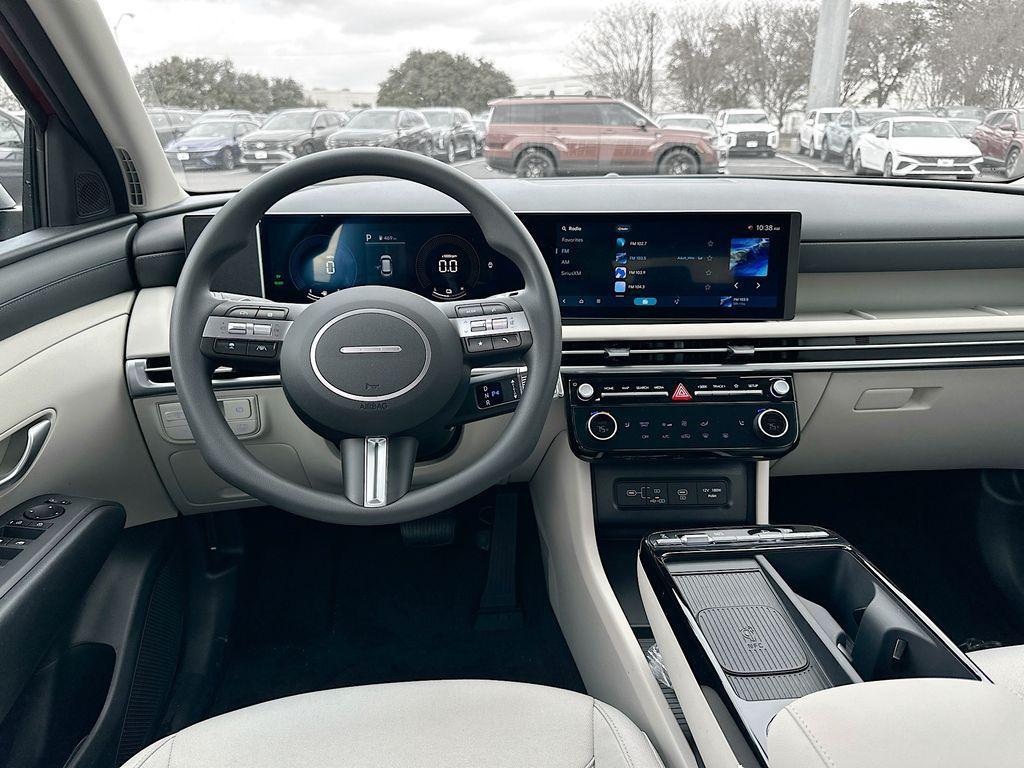 new 2025 Hyundai TUCSON Hybrid car, priced at $35,755