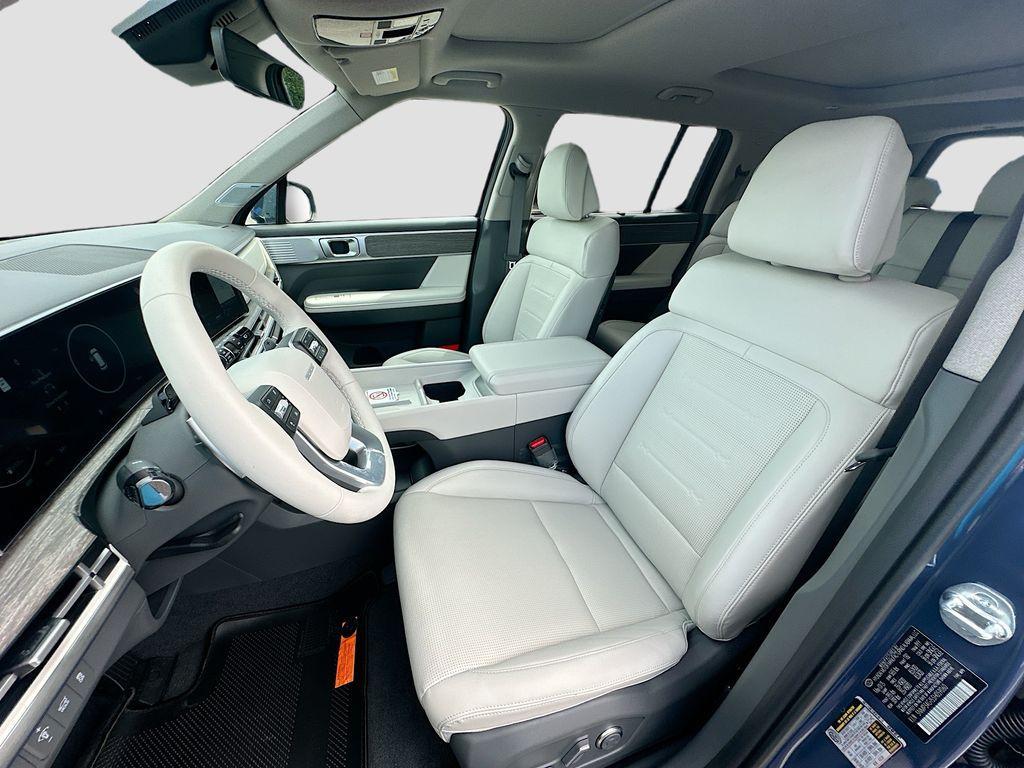 new 2025 Hyundai SANTA FE HEV car, priced at $47,115