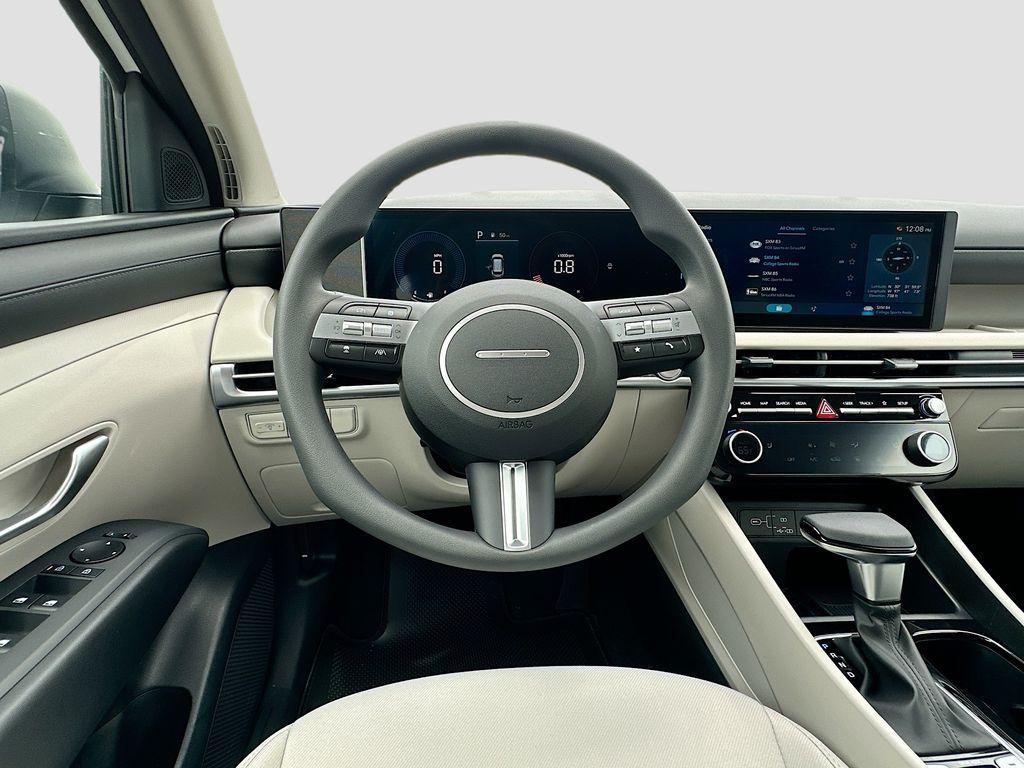 new 2025 Hyundai Tucson car, priced at $33,424