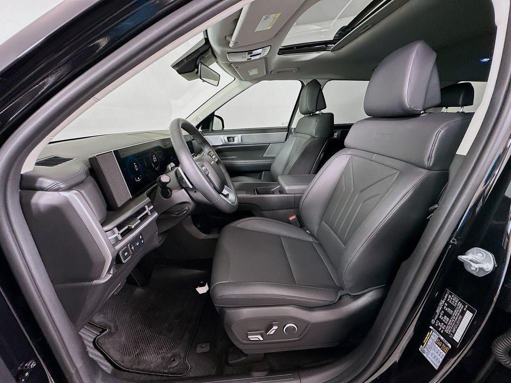 used 2025 Hyundai Santa Fe car, priced at $37,200