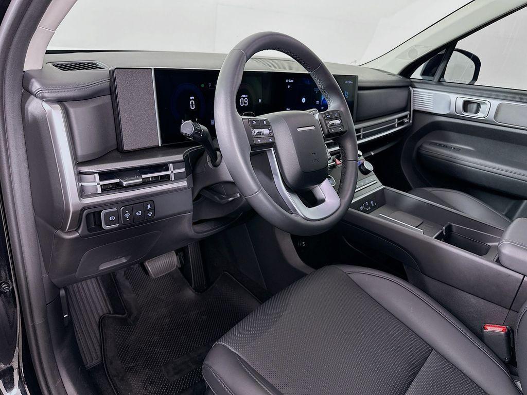 used 2025 Hyundai Santa Fe car, priced at $37,200