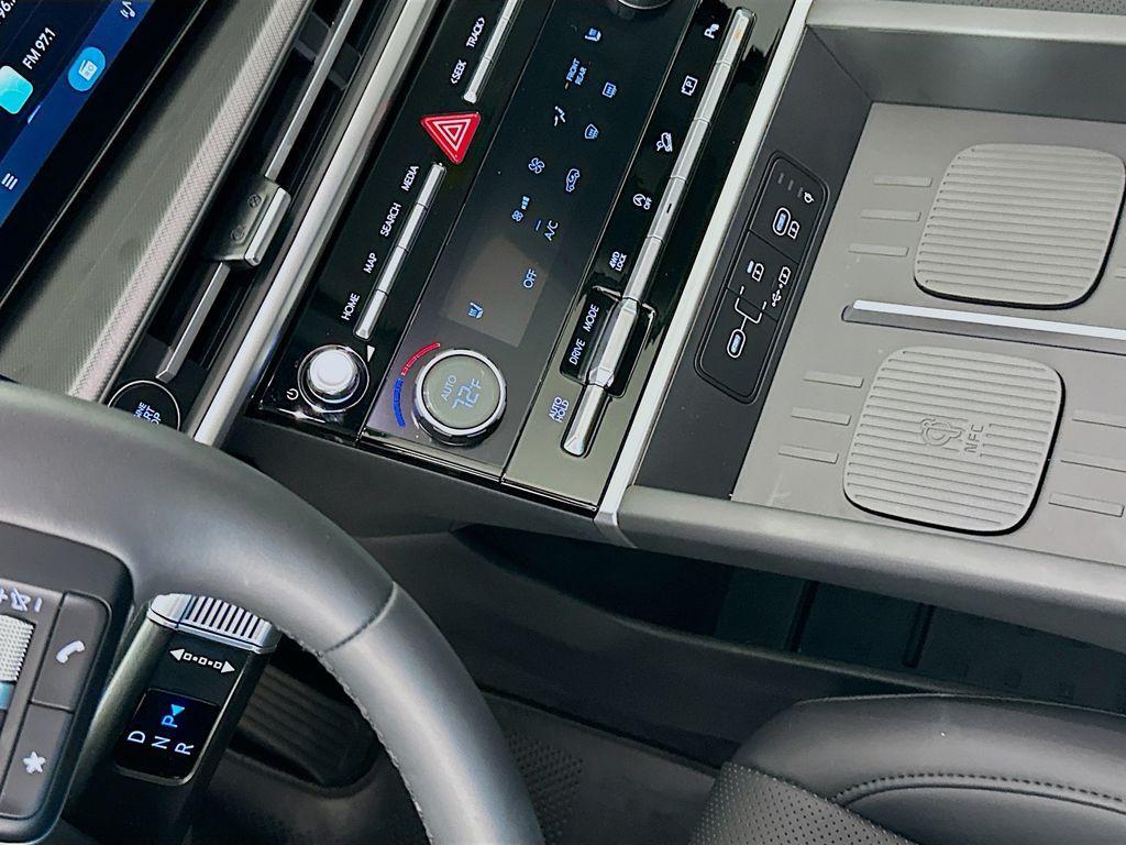 used 2025 Hyundai Santa Fe car, priced at $37,200