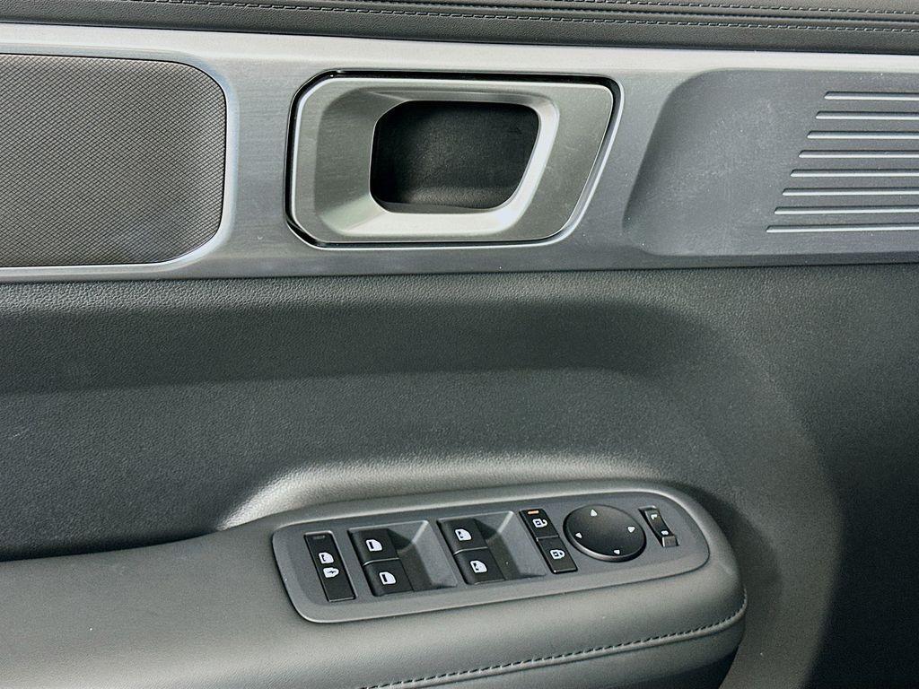 used 2025 Hyundai Santa Fe car, priced at $37,200