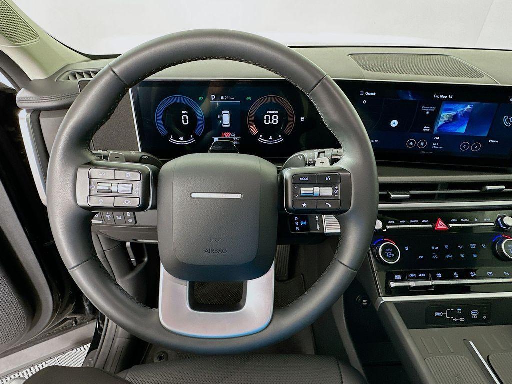 used 2025 Hyundai Santa Fe car, priced at $37,200