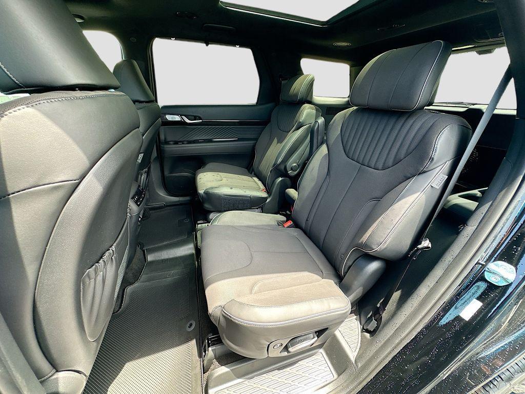 new 2025 Hyundai Palisade car, priced at $56,755