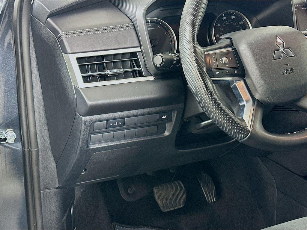 used 2024 Mitsubishi Outlander car, priced at $26,300