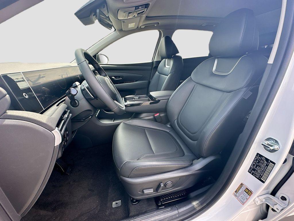 new 2025 Hyundai TUCSON Hybrid car, priced at $43,860