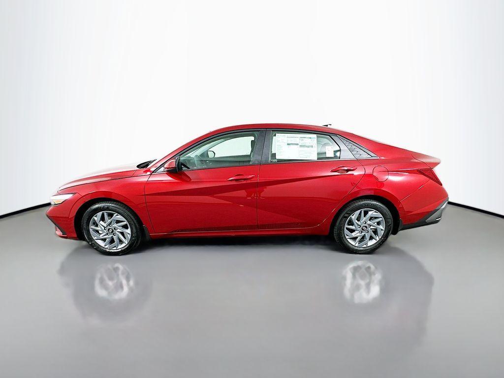 new 2025 Hyundai ELANTRA HEV car, priced at $27,805