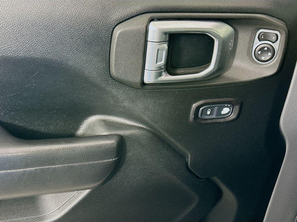 used 2020 Jeep Gladiator car, priced at $24,994