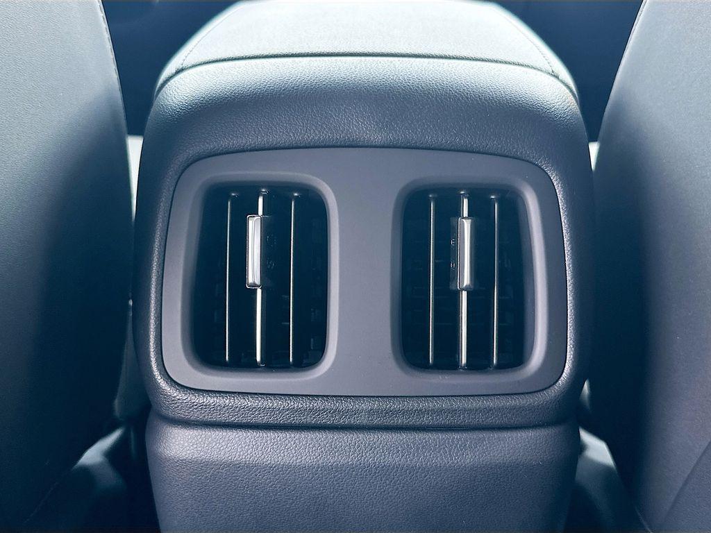 new 2025 Hyundai TUCSON Hybrid car, priced at $39,000