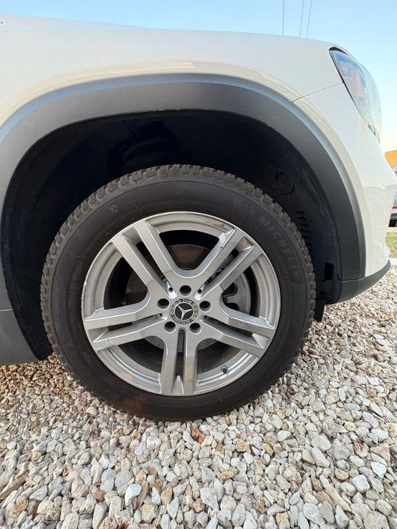 used 2020 Mercedes-Benz GLB 250 car, priced at $21,998