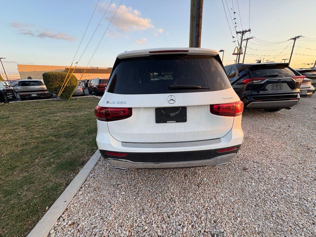 used 2020 Mercedes-Benz GLB 250 car, priced at $21,998