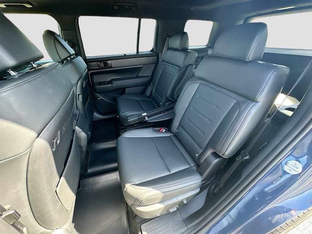 new 2025 Hyundai Santa Fe car, priced at $48,950