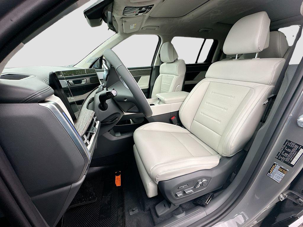 new 2025 Hyundai SANTA FE HEV car, priced at $50,155