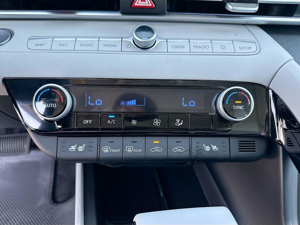 new 2025 Hyundai ELANTRA HEV car, priced at $31,450