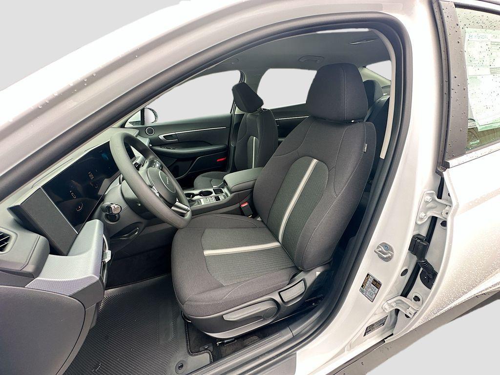 new 2025 Hyundai Sonata car, priced at $29,398