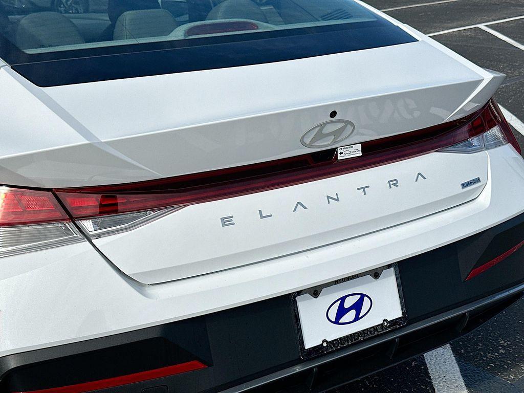 new 2025 Hyundai Elantra HEV car, priced at $27,235