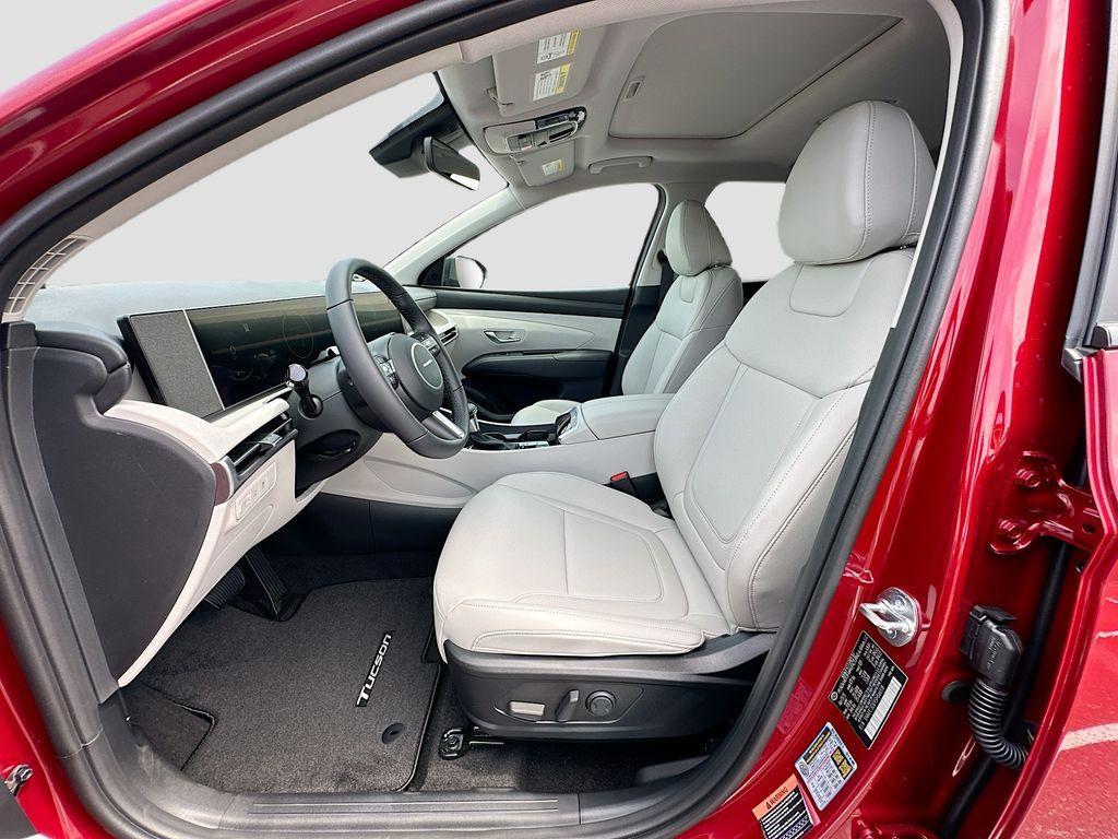 new 2025 Hyundai Tucson car, priced at $35,940