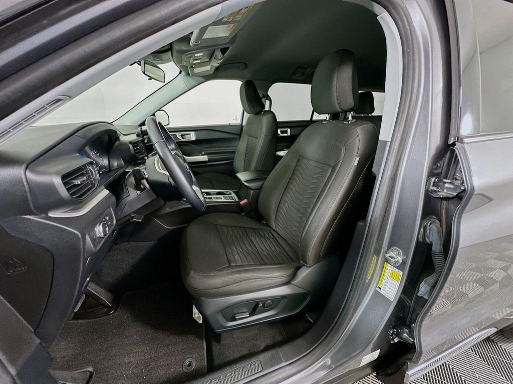 used 2021 Ford Explorer car, priced at $25,900