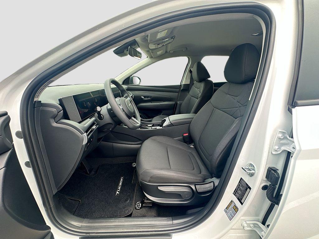 new 2025 Hyundai Tucson car, priced at $31,415