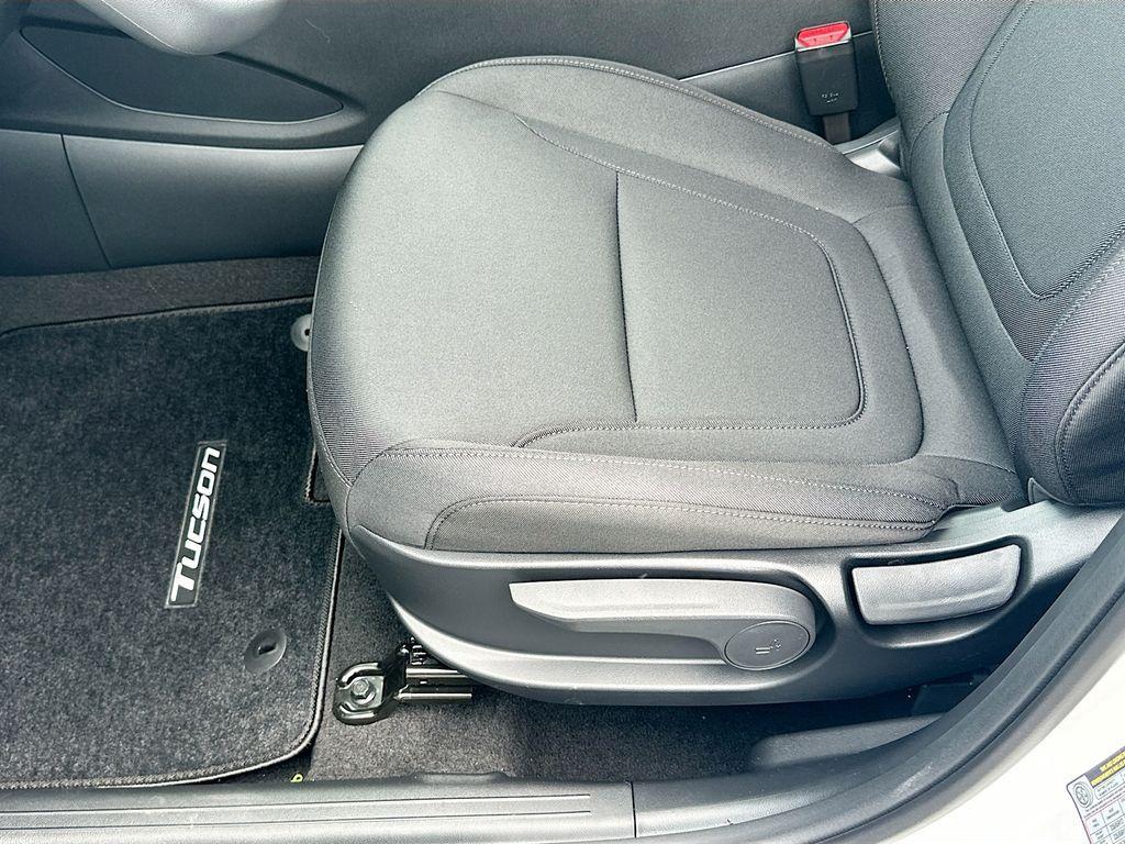 new 2025 Hyundai Tucson car, priced at $31,415