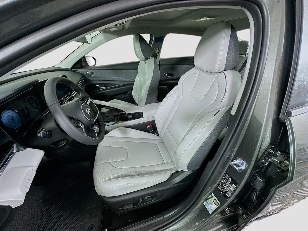 new 2025 Hyundai Elantra car, priced at $28,630